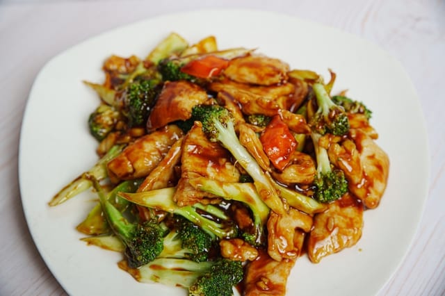 Chicken and Broccoli (1 pan, 8 servings).