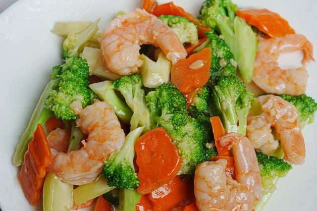 Shrimp with Broccoli (1 pan, 8 servings).