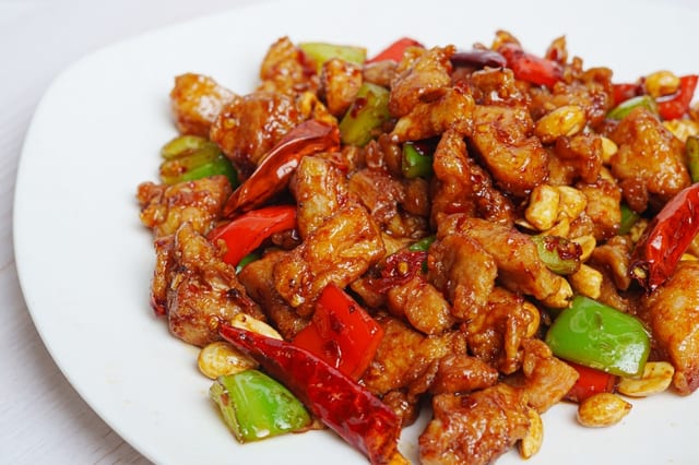 Kung Pao Chicken (1 pan, 8 servings).