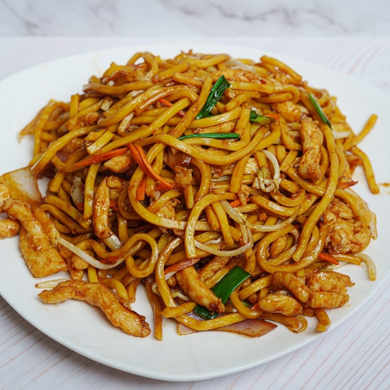 Delicious Chicken Lo Mein