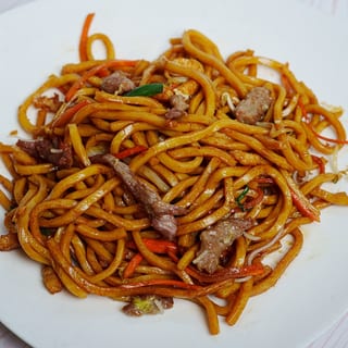 Beef Lo Mein牛肉捞面